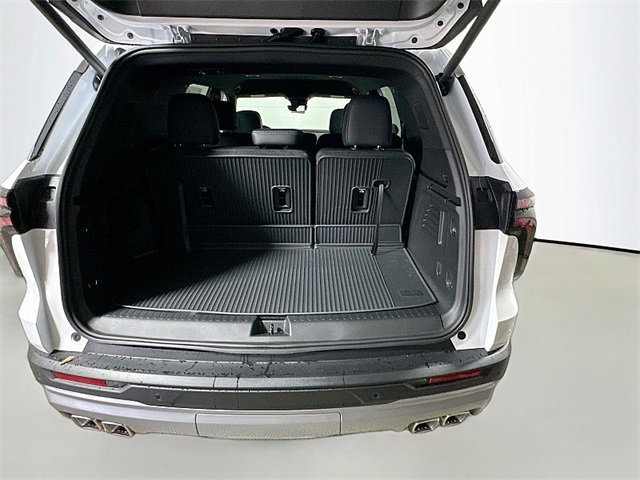 New 2026 Chevrolet Traverse LT w/ Driver Confidence Package image 18