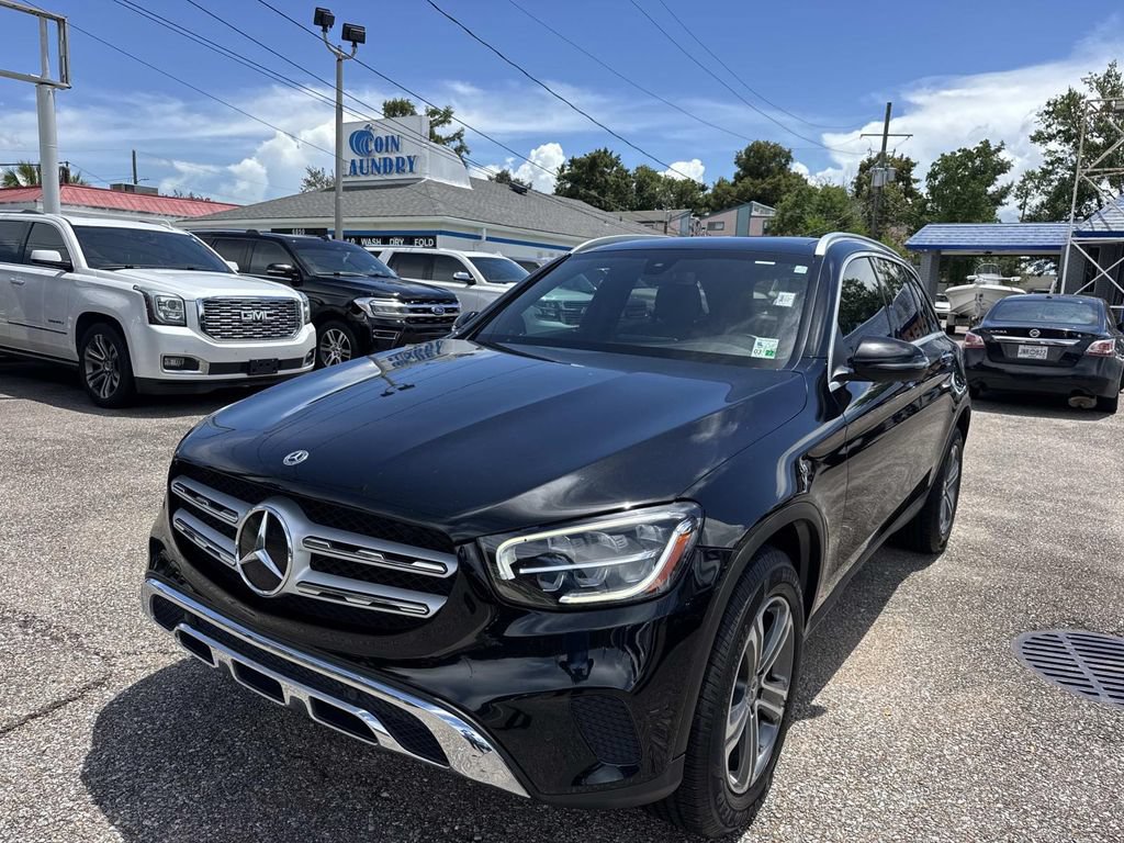 Used 2021 Mercedes-Benz GLC 300 image 3