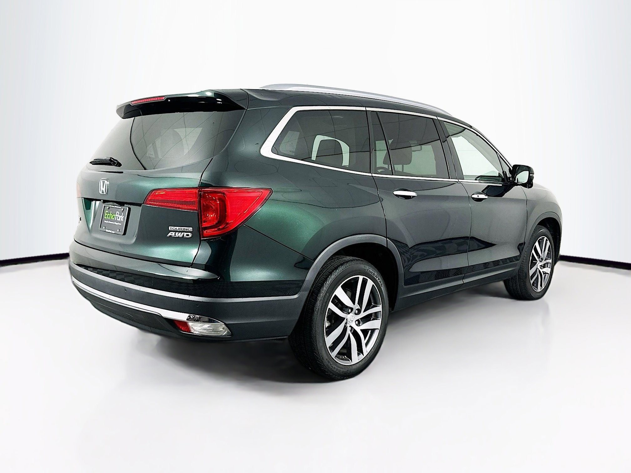 Used 2017 Honda Pilot Touring image 9