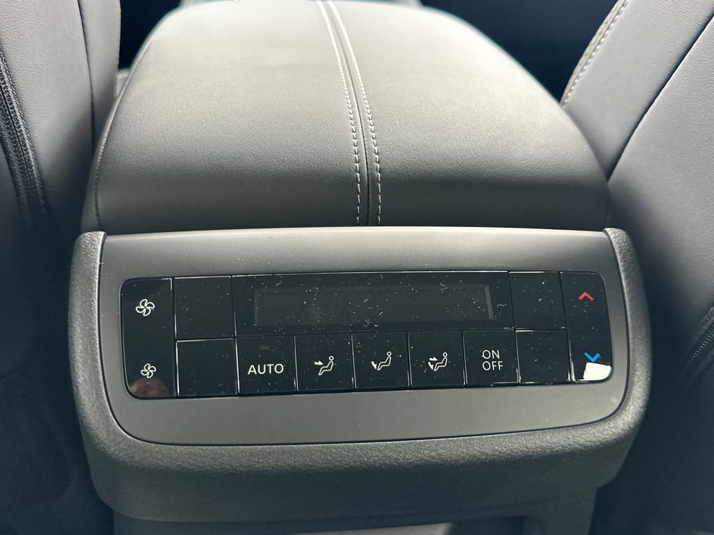 New 2026 Nissan Pathfinder SL AWD/4WD image 15