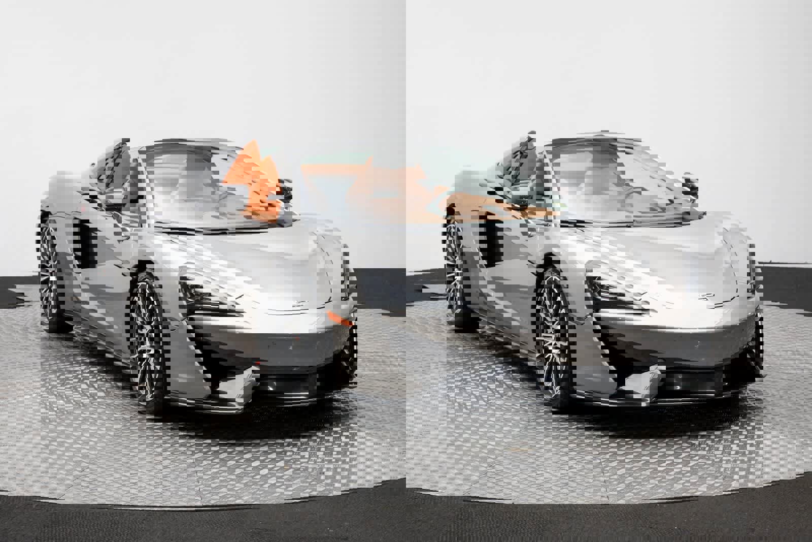 Used 2018 McLaren 570S Spider image 43