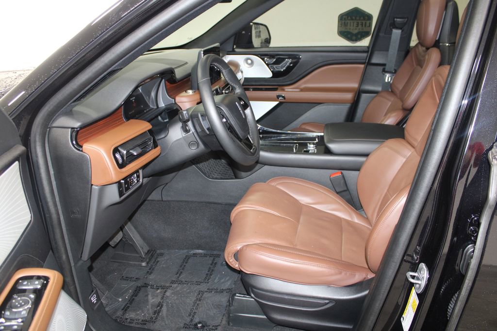 Used 2024 Lincoln Aviator Reserve w/ Equipment Group 201A image 22