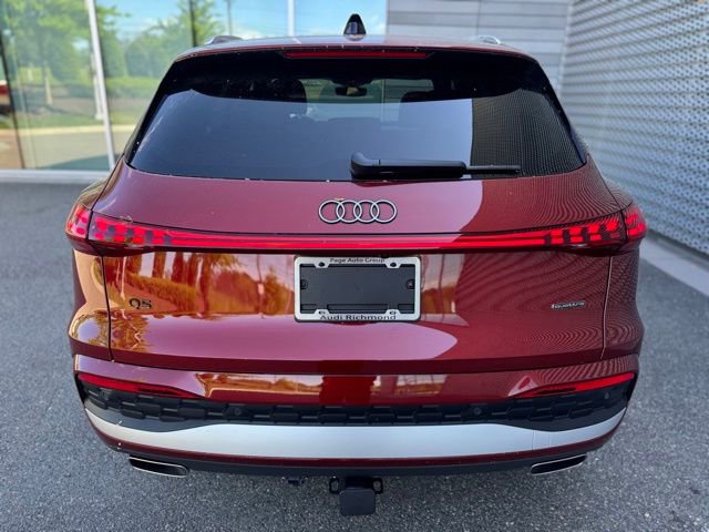 Used 2025 Audi Q5 Premium w/ 19" Wheel Package AWD/4WD image 4