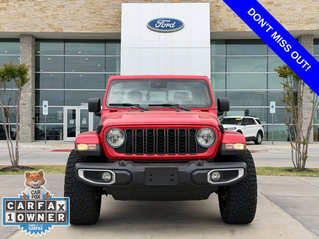 Used 2024 Jeep Gladiator Sport image 2