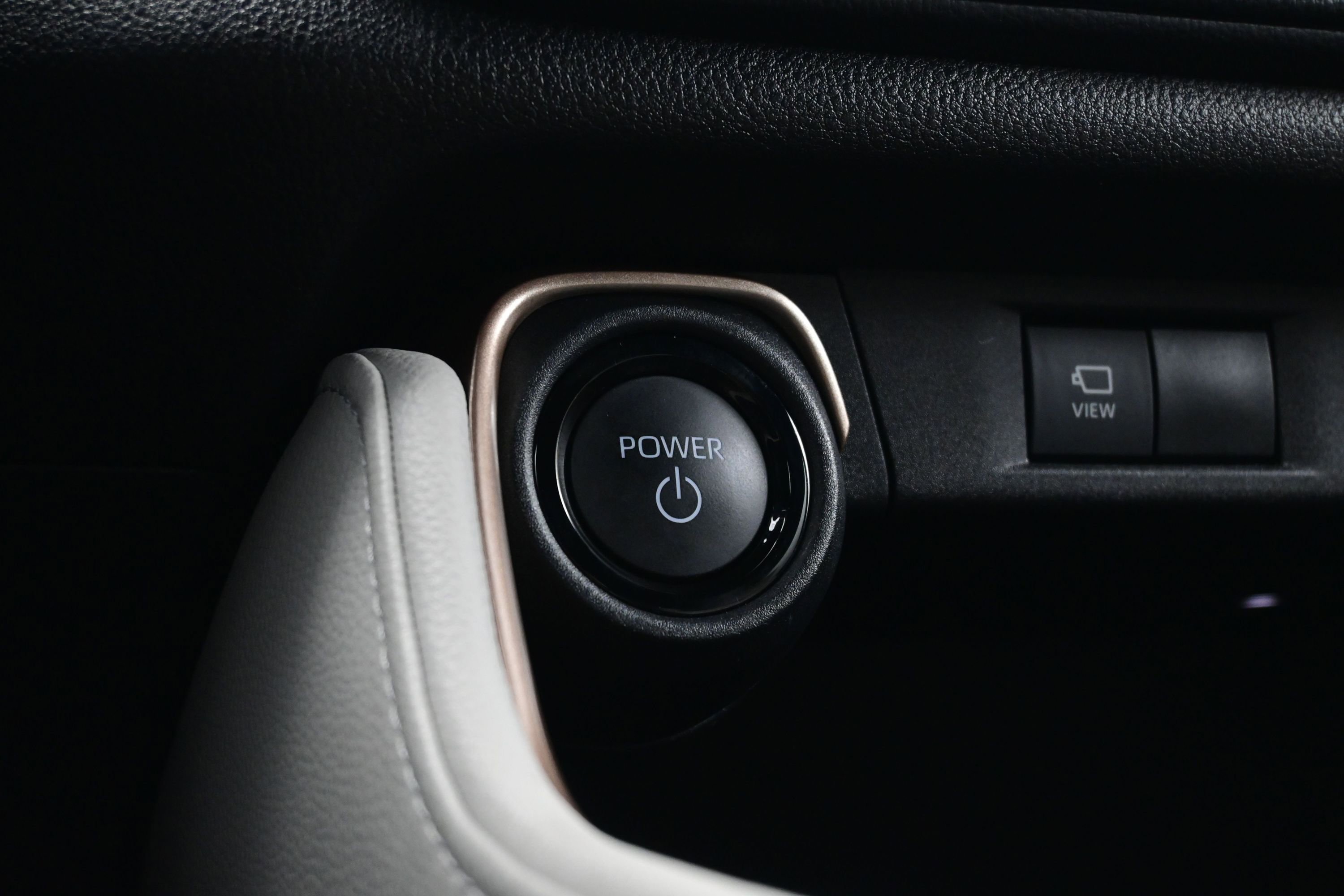 Used 2025 Toyota Grand Highlander AWD Hybrid image 23