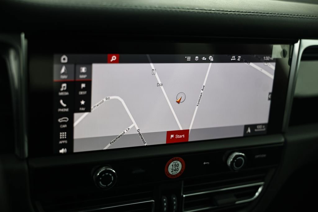 New 2026 Porsche Macan Turbo image 40