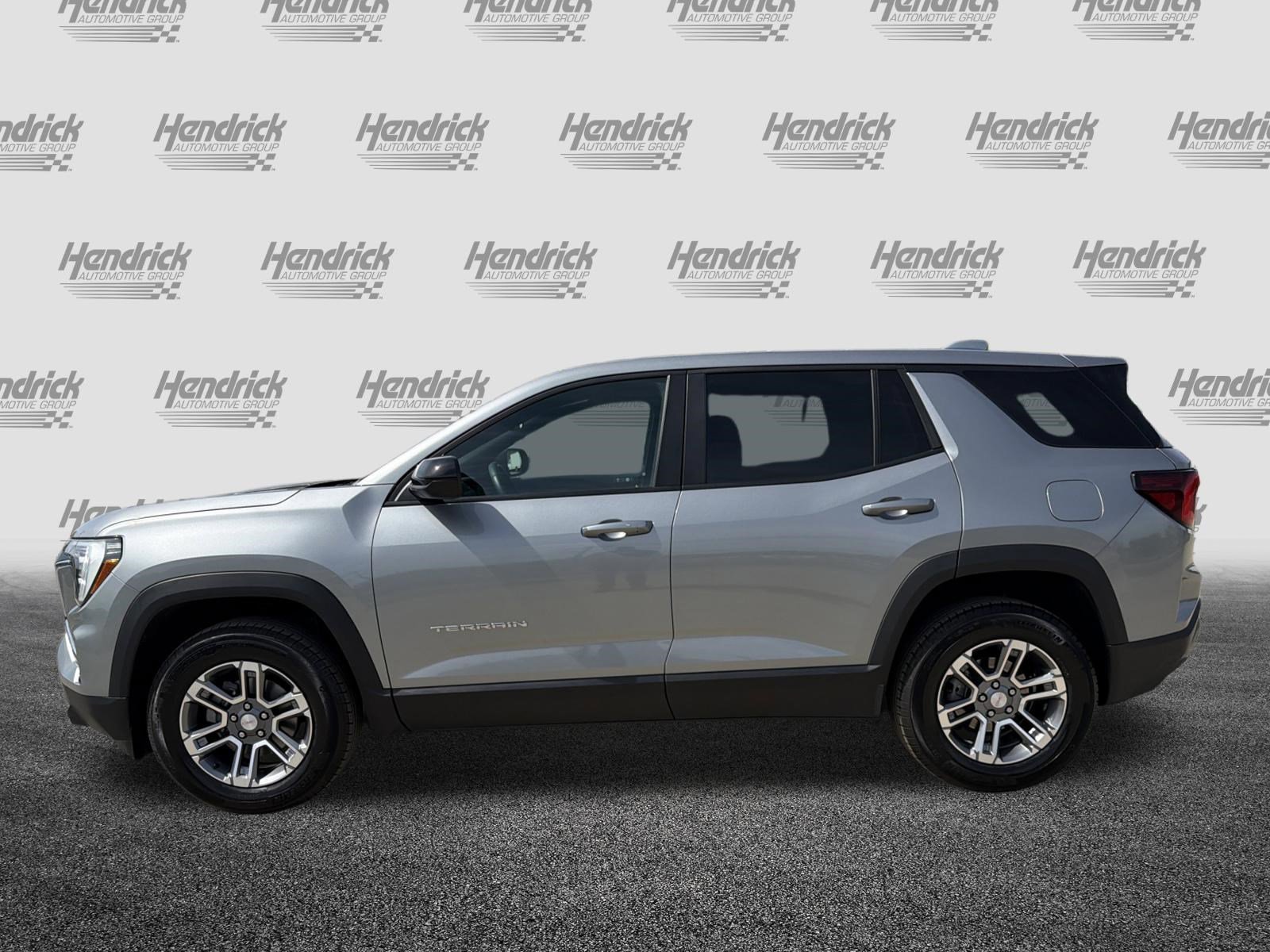 Used 2025 GMC Terrain Elevation AWD/4WD image 7