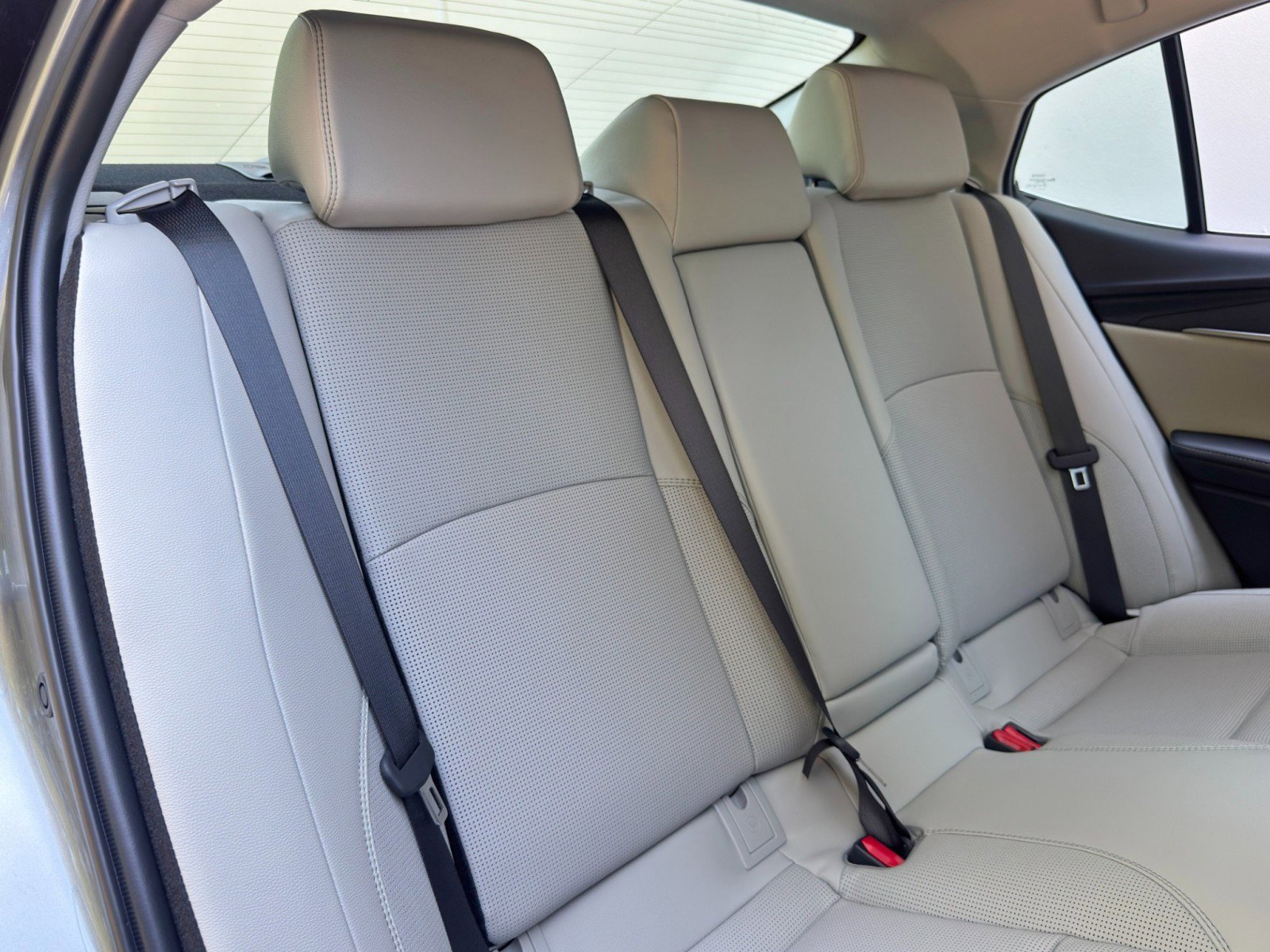 Used 2026 Toyota Camry XLE w/ Premium Plus Package AWD/4WD image 35