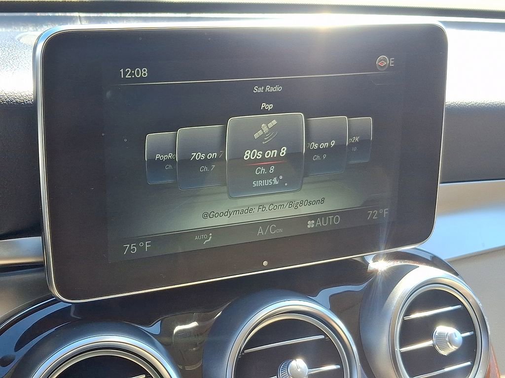 Used 2018 Mercedes-Benz GLC 300 4MATIC Coupe image 4