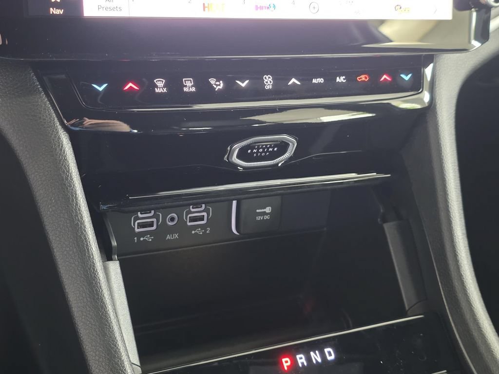 New 2026 Jeep Grand Cherokee Limited w/ Limited Altitude Package RWD image 25