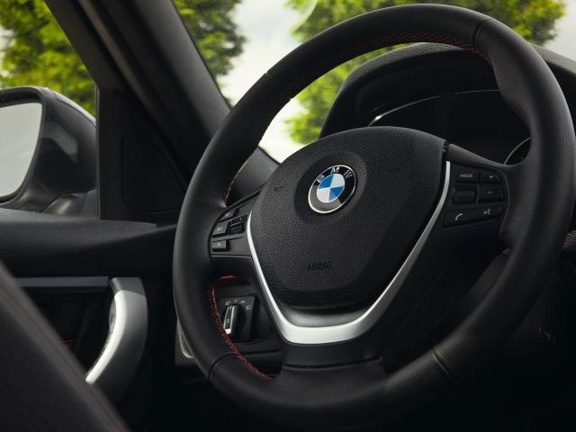 Used 2013 BMW 328i xDrive Sedan AWD/4WD image 31