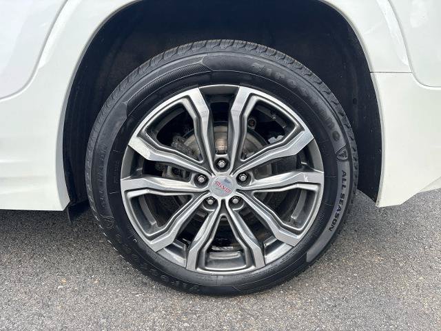 Used 2020 GMC Terrain Denali w/ Denali Premium Package AWD/4WD image 12