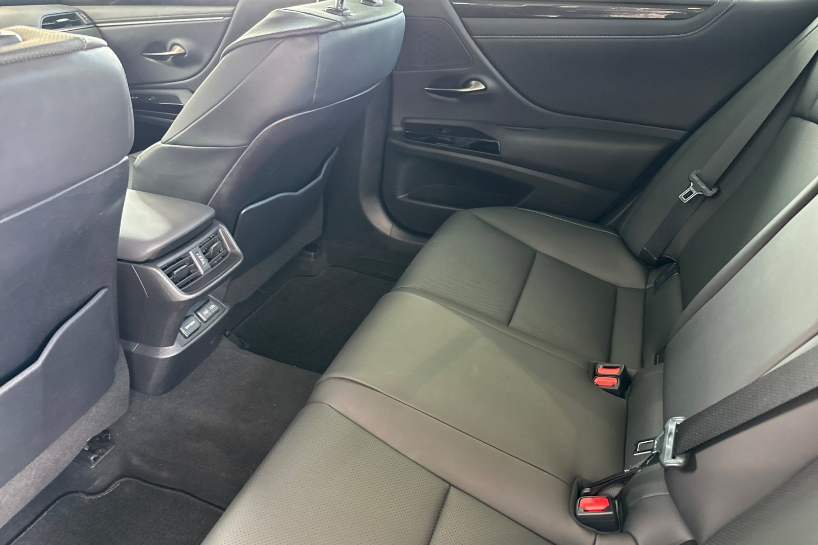 Certified 2023 Lexus ES 350 w/ Accessory Package (Z2) FWD image 15
