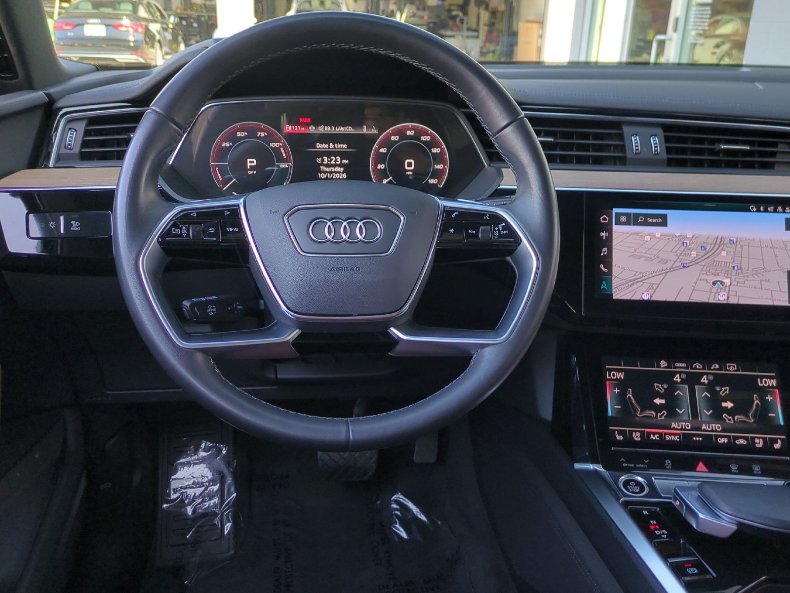 Used 2024 Audi Q8 e-tron Premium Plus AWD/4WD image 9