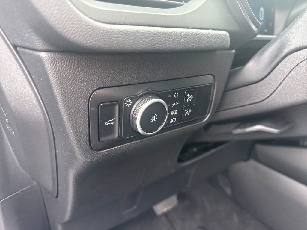 Used 2024 Ford Escape Platinum w/ Premium Technology Package image 27