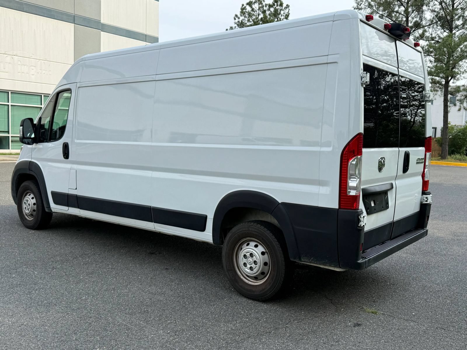 Used 2023 RAM ProMaster 2500 FWD image 7