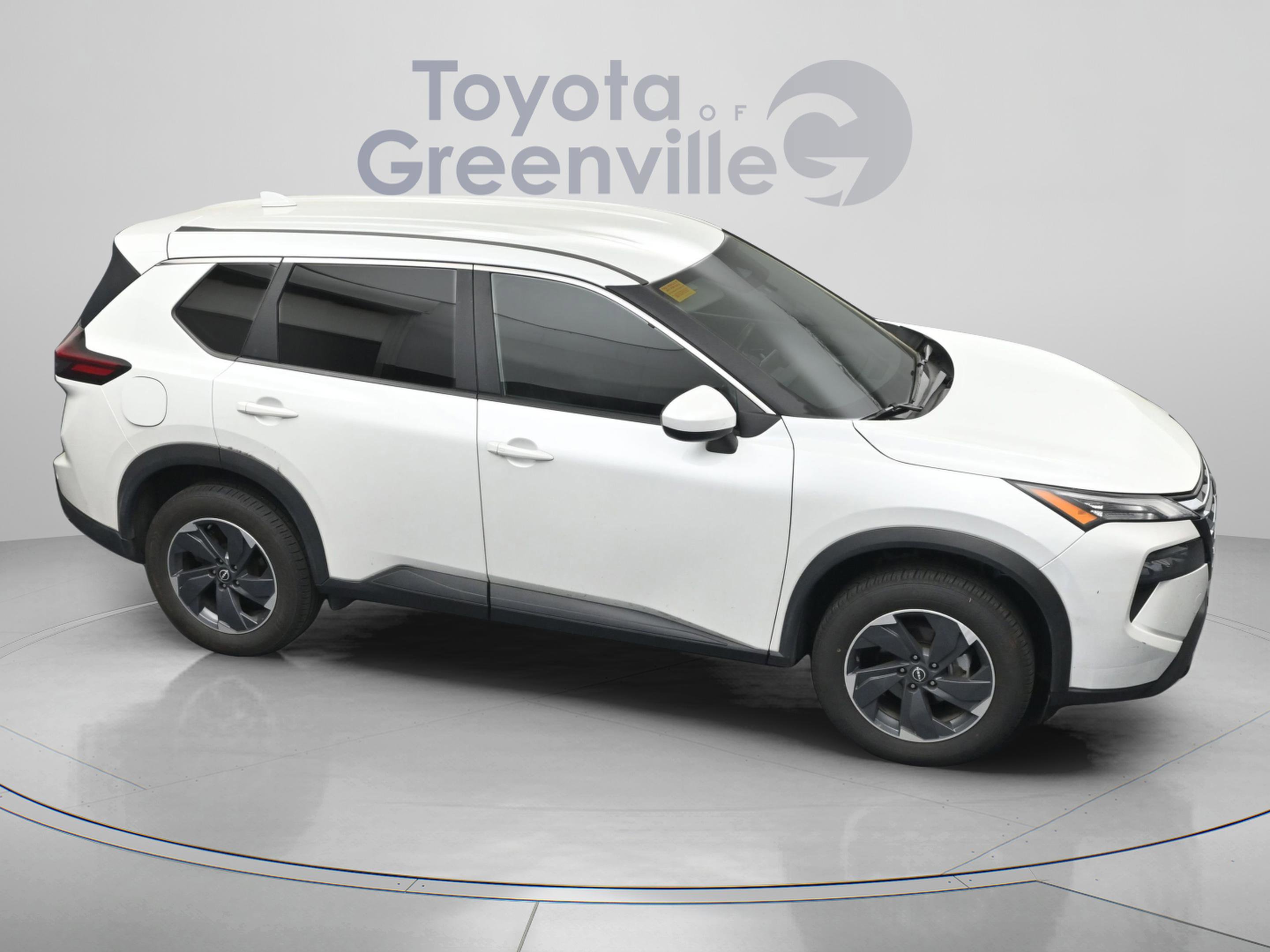Used 2025 Nissan Rogue SV image 18