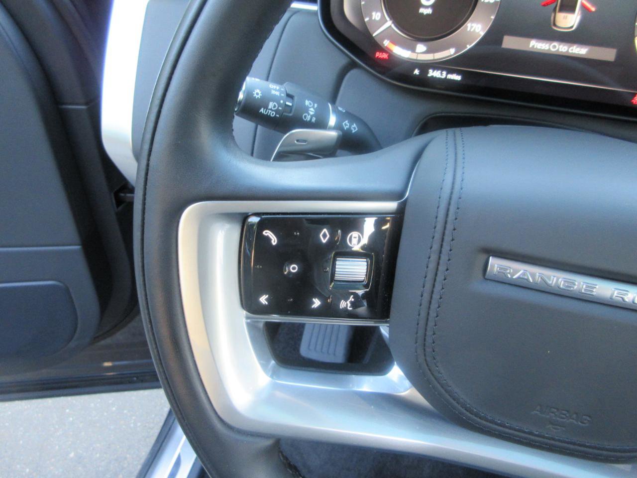 Used 2025 Land Rover Range Rover SE AWD/4WD image 56
