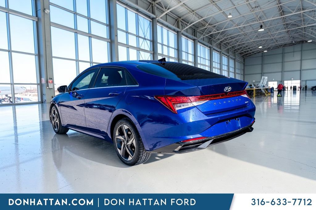 Used 2023 Hyundai Elantra Limited image 25