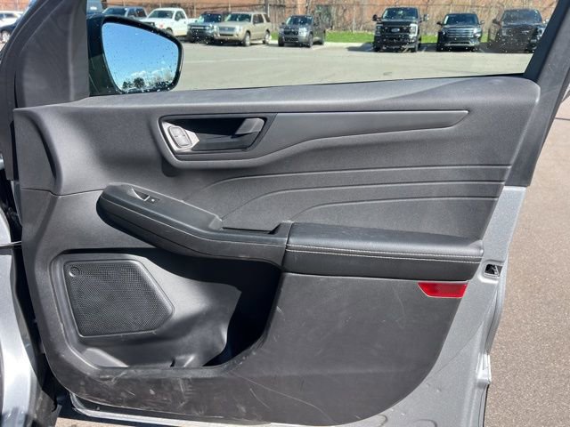 Used 2023 Ford Escape Active AWD/4WD image 10