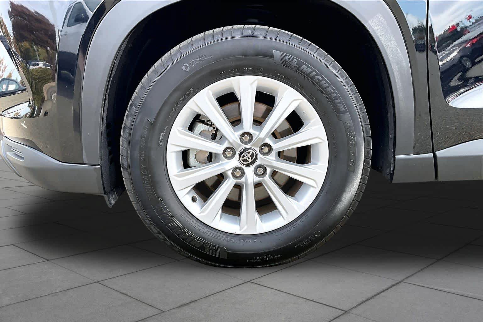 Certified 2024 Toyota Grand Highlander AWD image 10