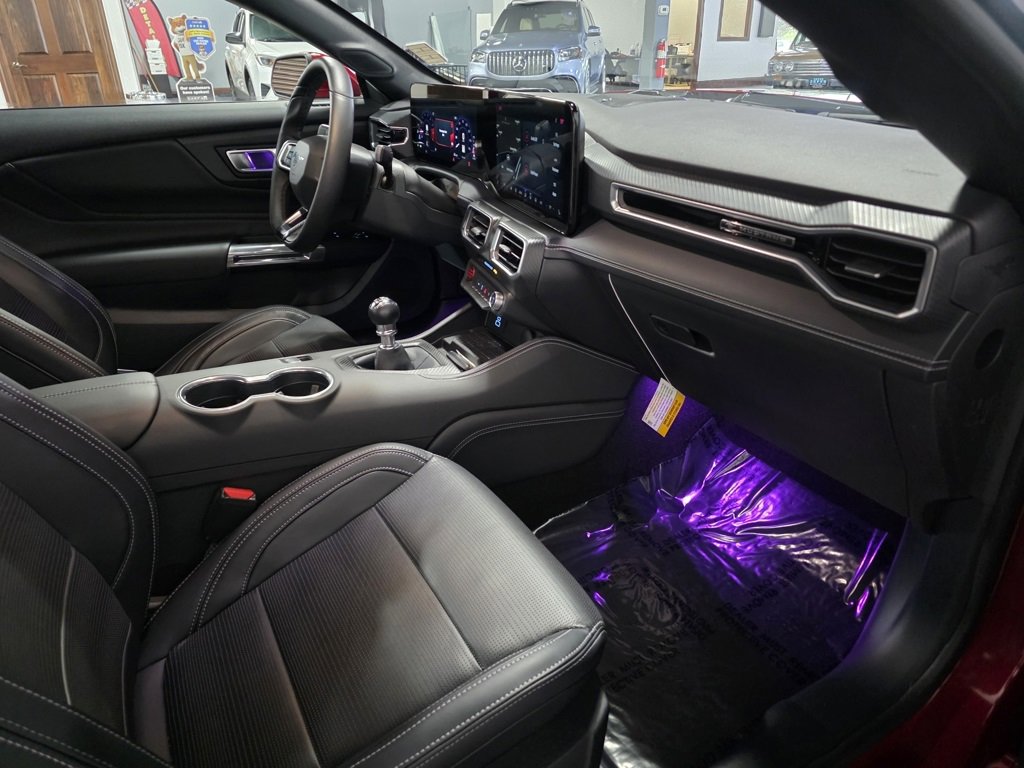 Used 2024 Ford Mustang GT Premium image 17