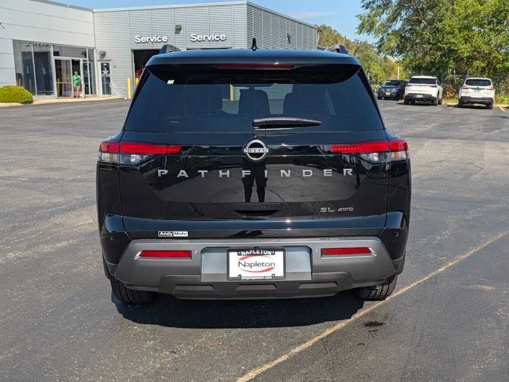 New 2026 Nissan Pathfinder SL AWD/4WD image 4