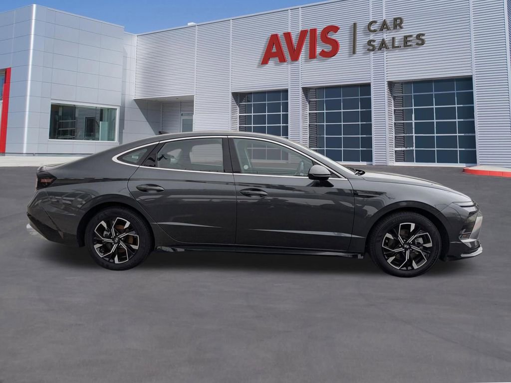 Used 2025 Hyundai Sonata SEL FWD image 7