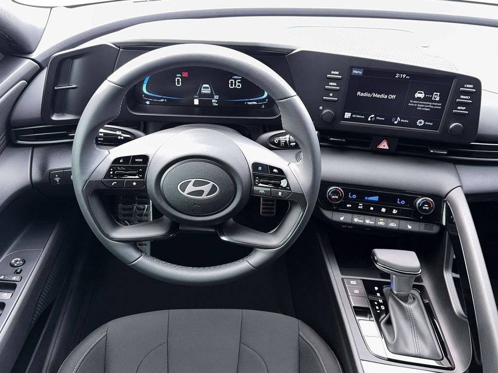 New 2026 Hyundai Elantra SEL Sport image 25