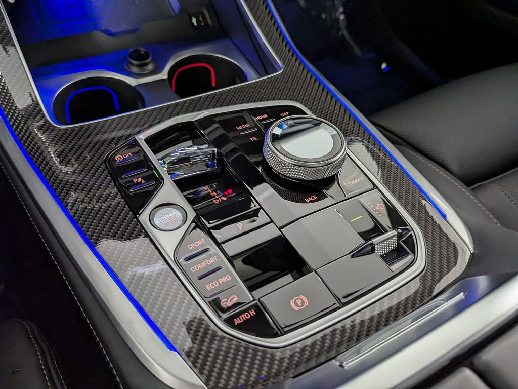 Used 2026 BMW X7 M60i image 39