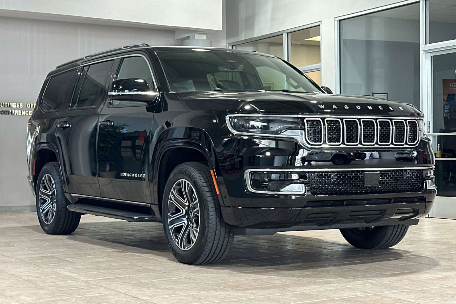 New 2025 Jeep Wagoneer 4WD image 9