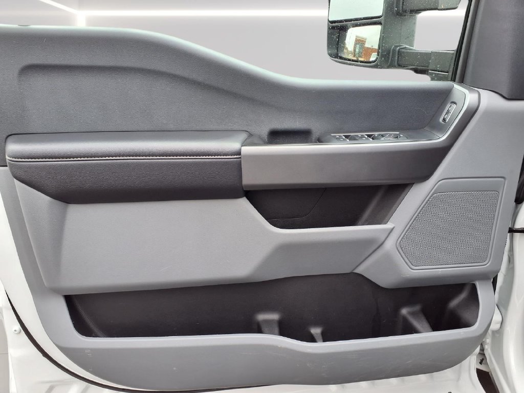 Used 2025 Ford F350 XLT AWD/4WD image 15