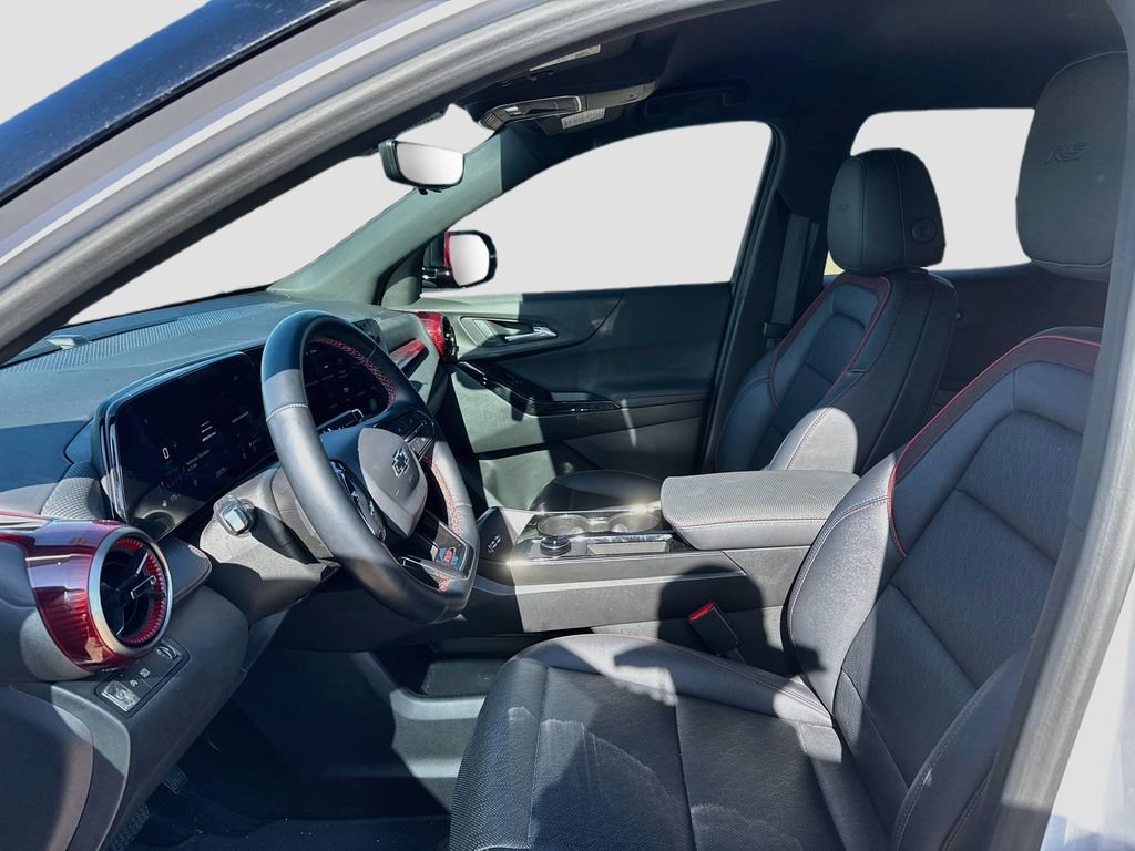 Used 2025 Chevrolet Equinox RS w/ Safety and Technology Package FWD image 10