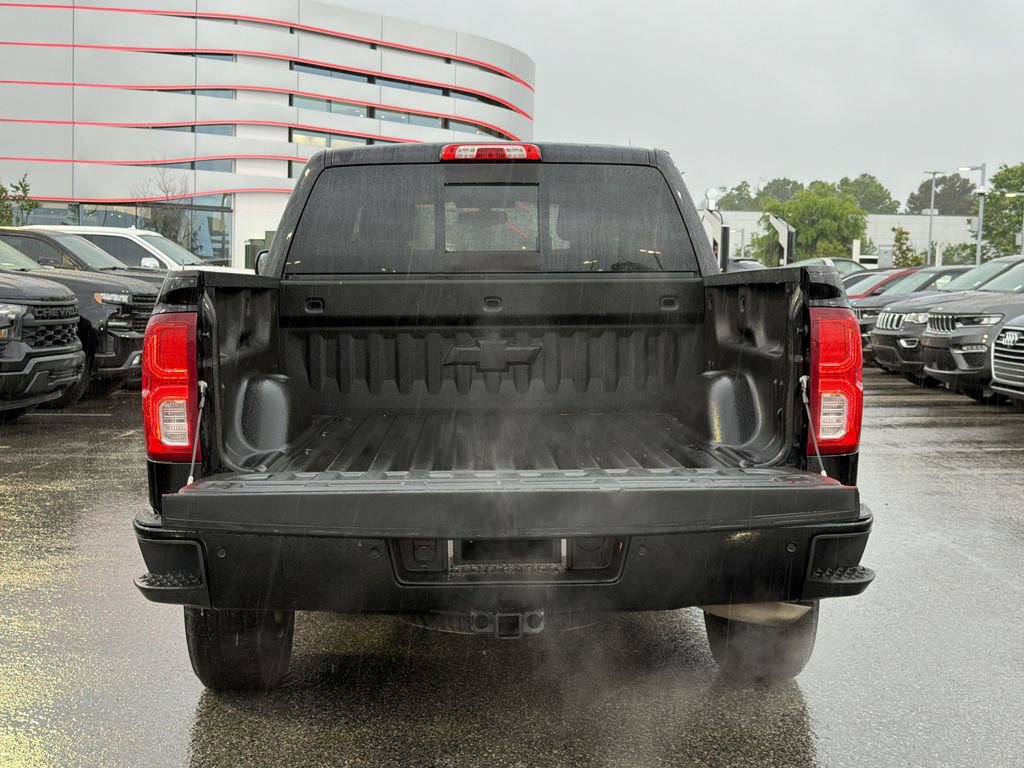 Used 2016 Chevrolet Silverado 1500 LTZ Z71 w/ LTZ Plus Package AWD/4WD image 14