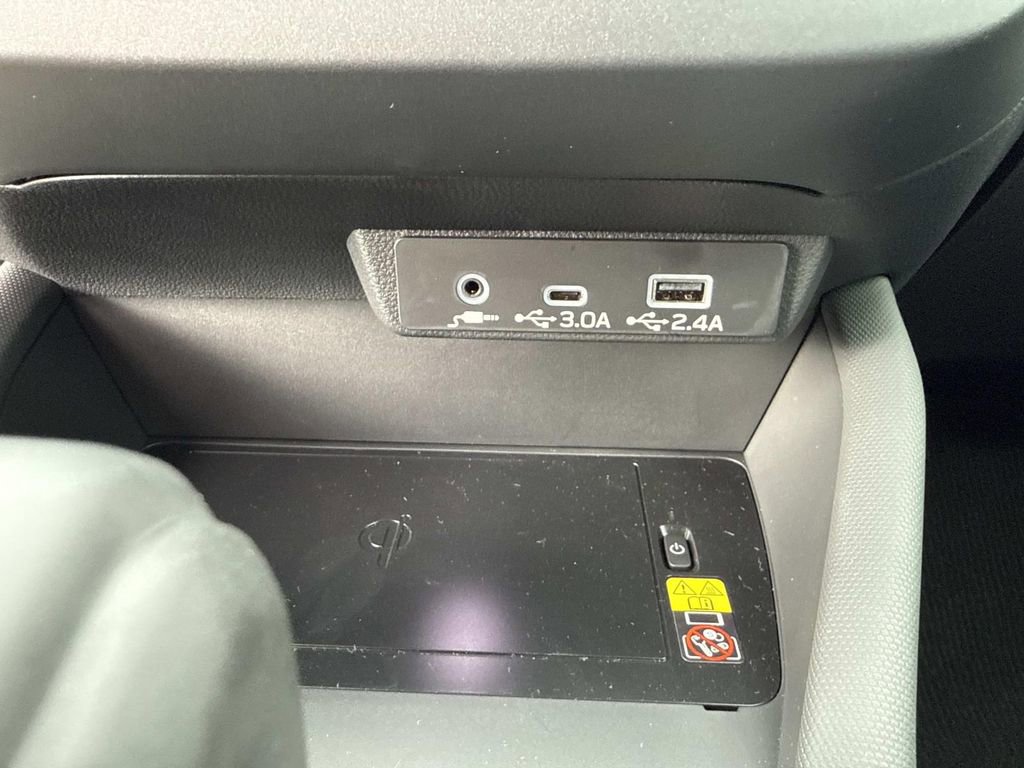 New 2025 Subaru Forester Limited image 32