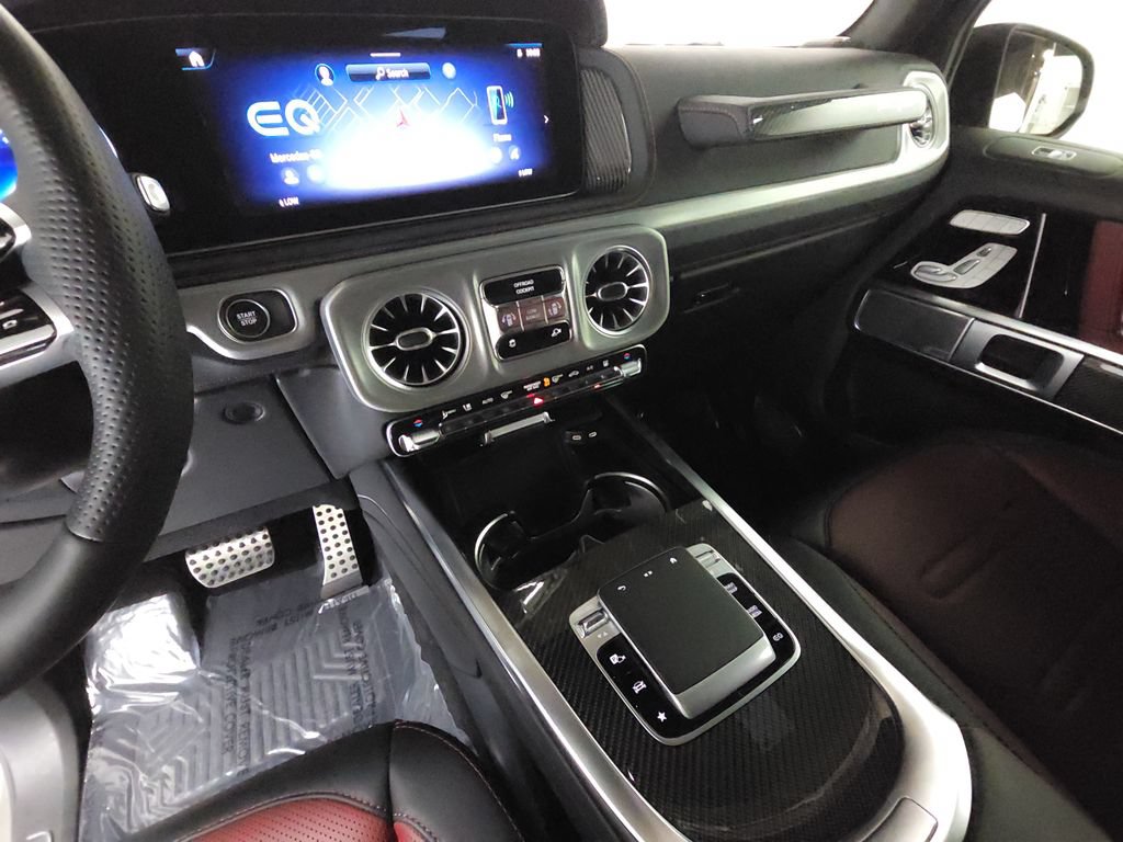 Certified 2025 Mercedes-Benz G 580 w/ Manufactur Interior Package image 15