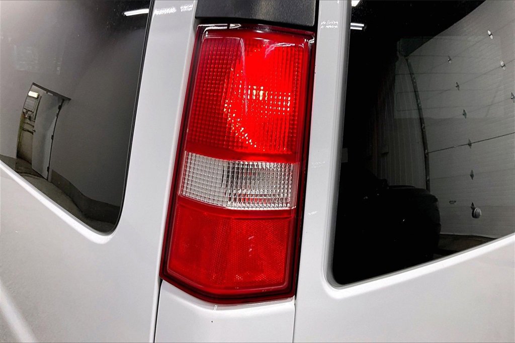 Used 2020 Chevrolet Express 3500 LT w/ LT Preferred Equipment Group image 22