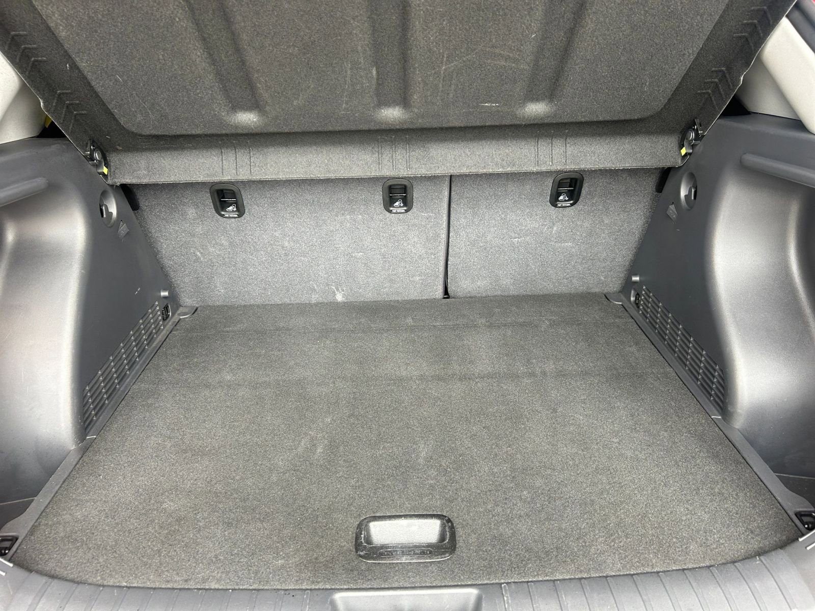 Used 2025 Hyundai Kona SEL image 32