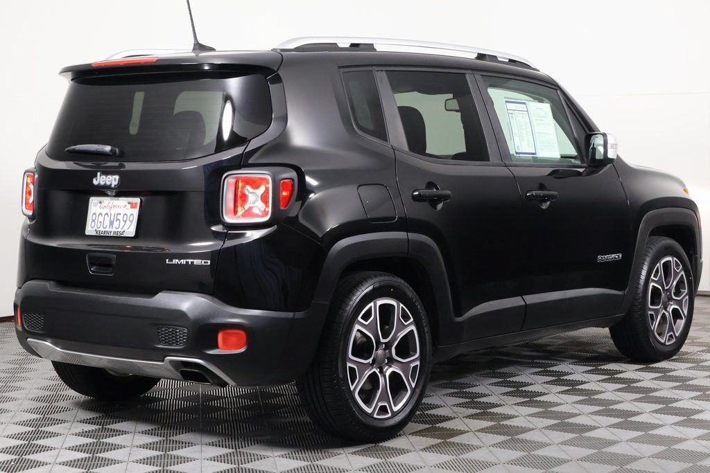 Used 2018 Jeep Renegade Limited w/ UConnect 8.4 Nav Group FWD image 4