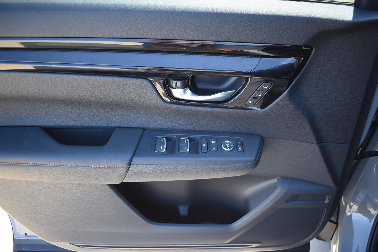 Used 2025 Honda CR-V Sport Touring image 25