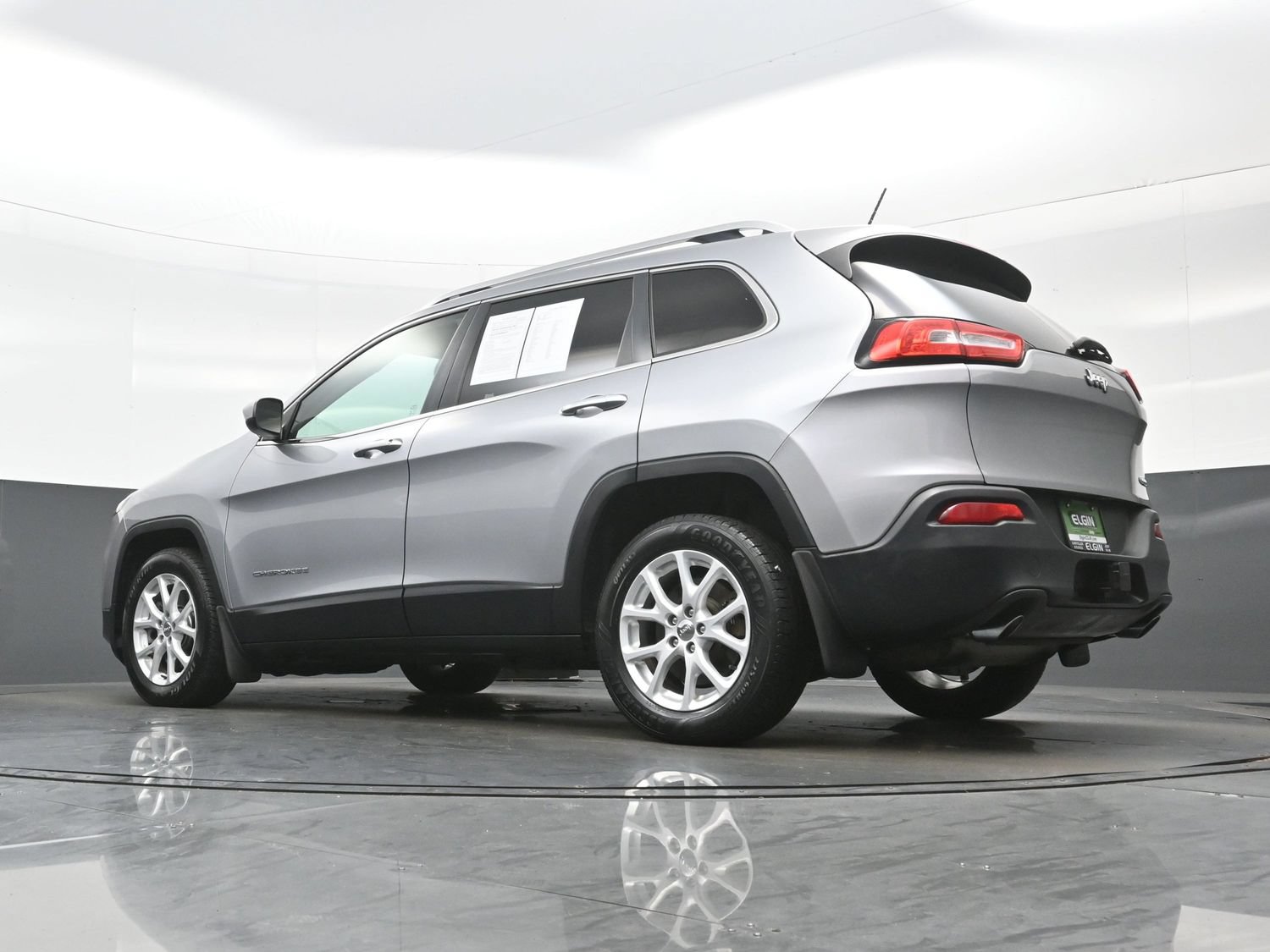 Used 2014 Jeep Cherokee Latitude w/ Trailer Tow Group FWD image 28