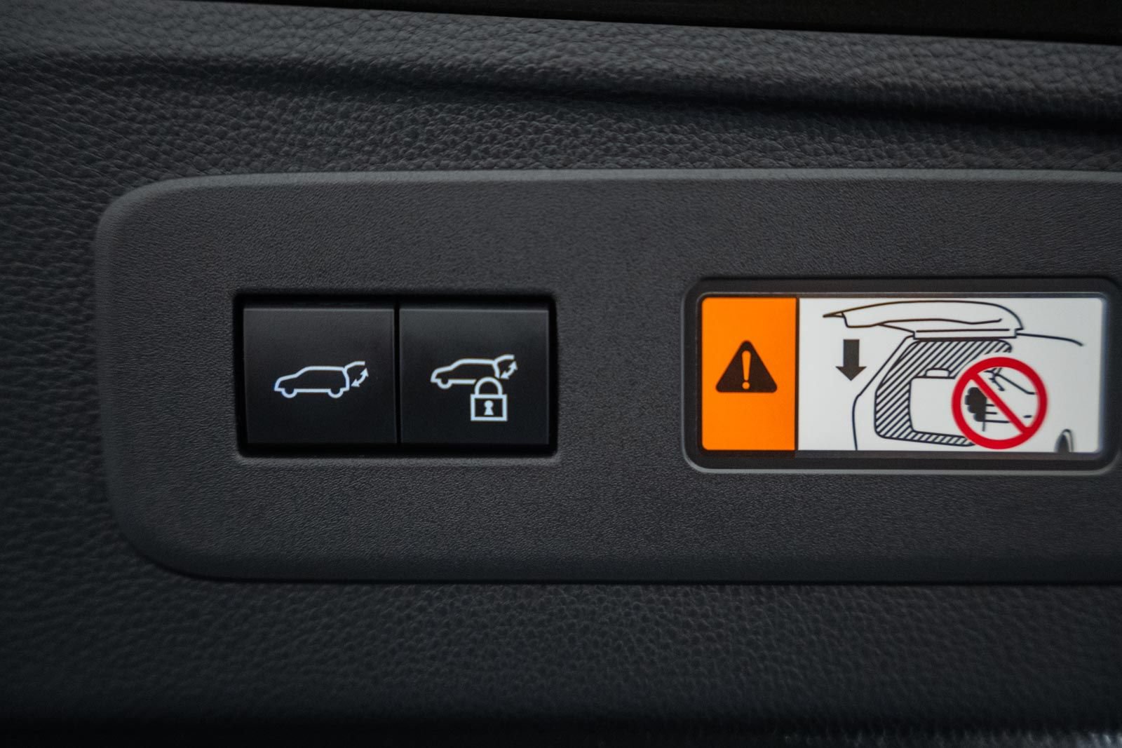 Used 2025 Lexus GX 550 w/ Cold Area Package AWD/4WD image 13