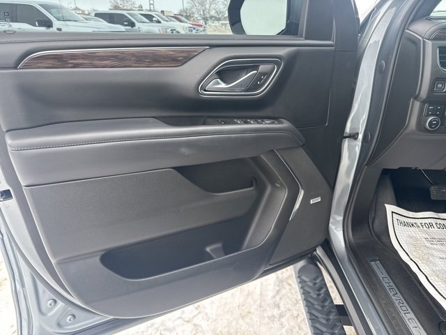 Used 2022 Chevrolet Tahoe Z71 w/ Z71 Off-Road Package image 18