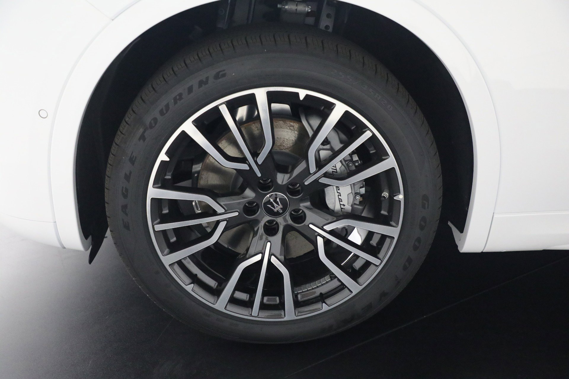 New 2025 Maserati Grecale GT image 24