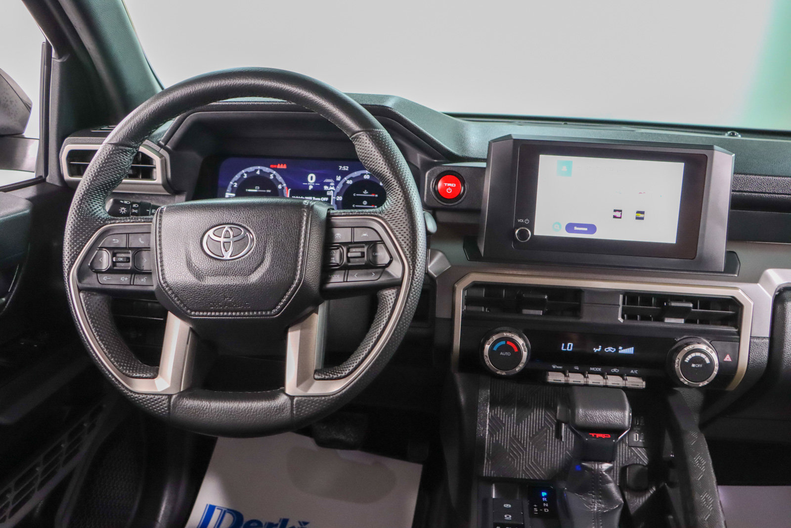 Used 2024 Toyota Tacoma TRD Off-Road AWD/4WD image 18