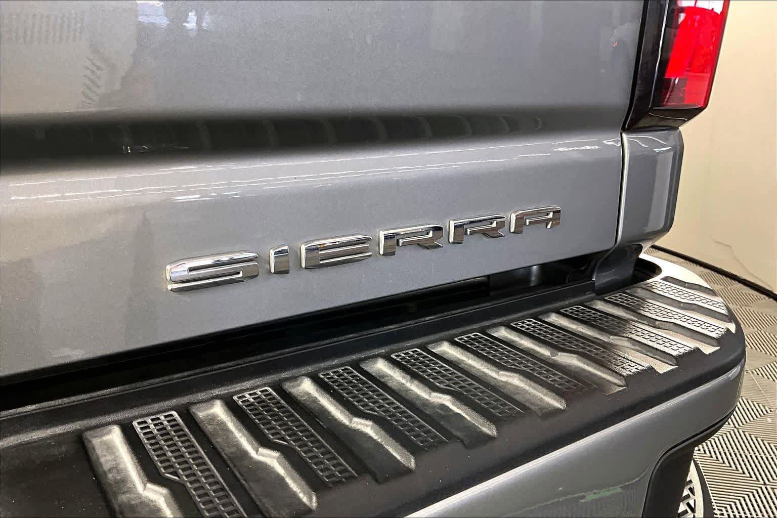 Certified 2025 GMC Sierra 2500 Denali Ultimate w/ Max Trailering Package AWD/4WD image 30