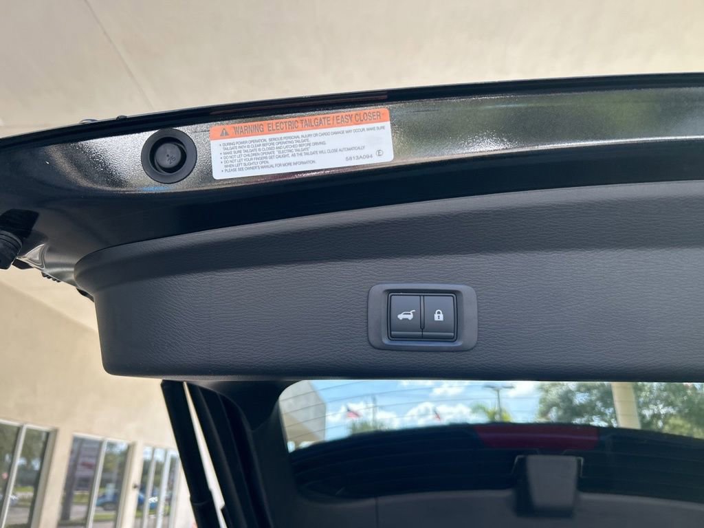 New 2025 Mitsubishi Outlander AWD image 36