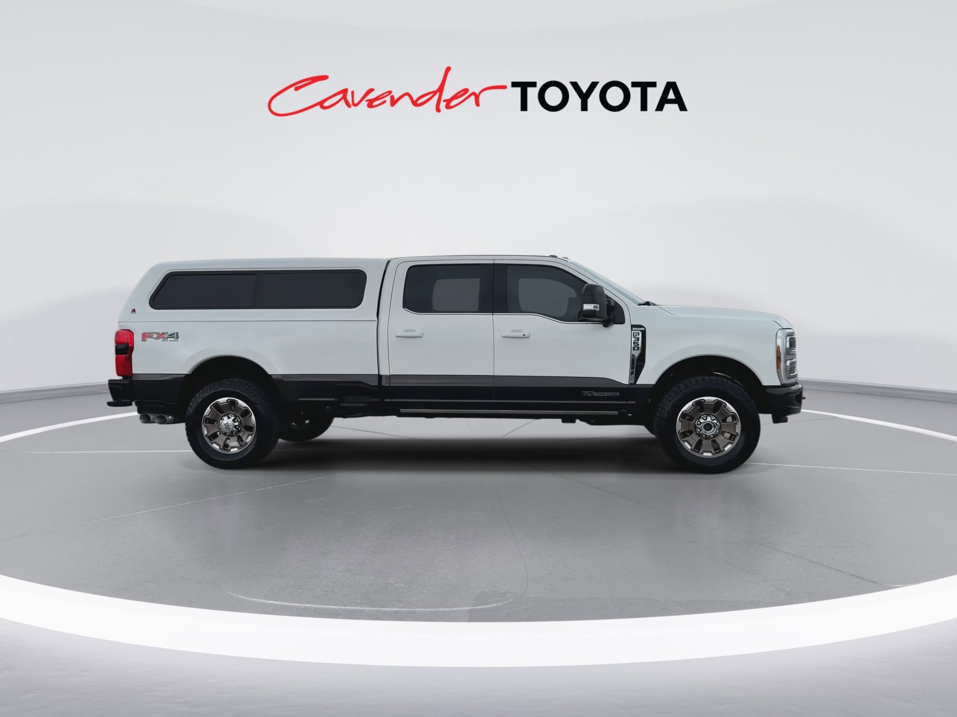 Used 2024 Ford F350 King Ranch w/ FX4 Off-Road Package image 9