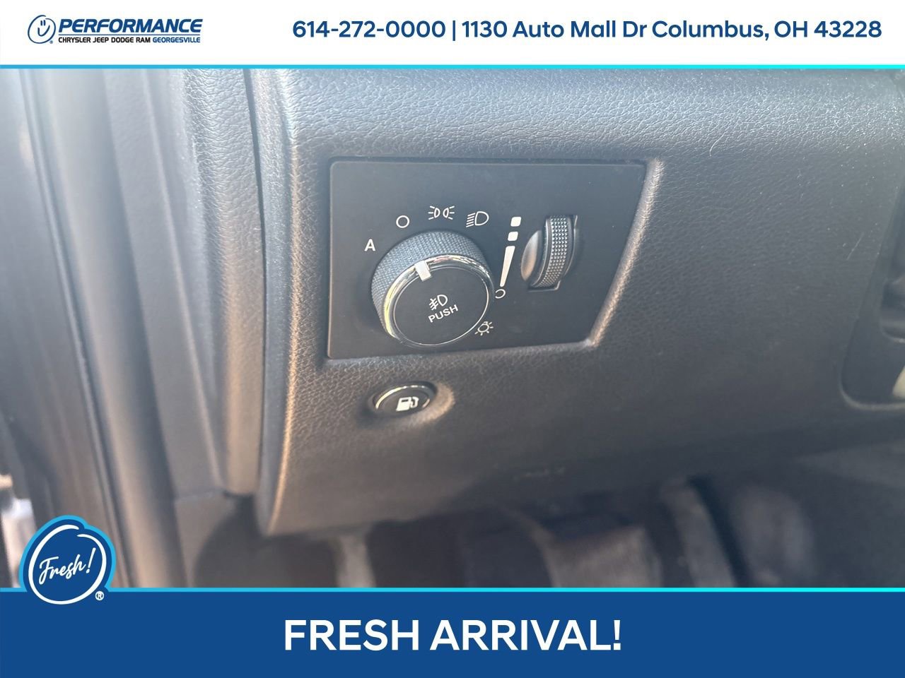 Used 2018 Jeep Grand Cherokee Altitude image 17