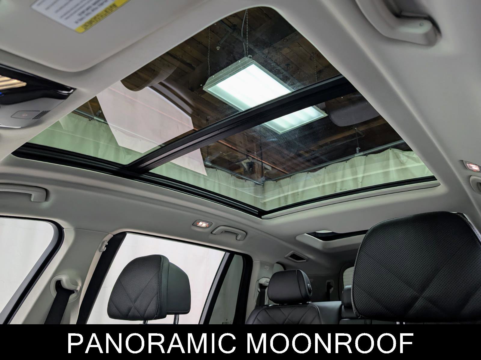 Used 2023 BMW X7 xDrive40i w/ Premium Package image 17